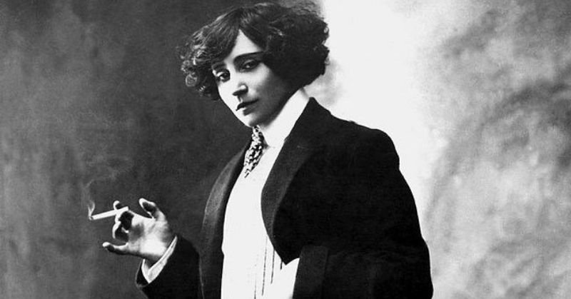 some quotes of French author Colette translated in hindi